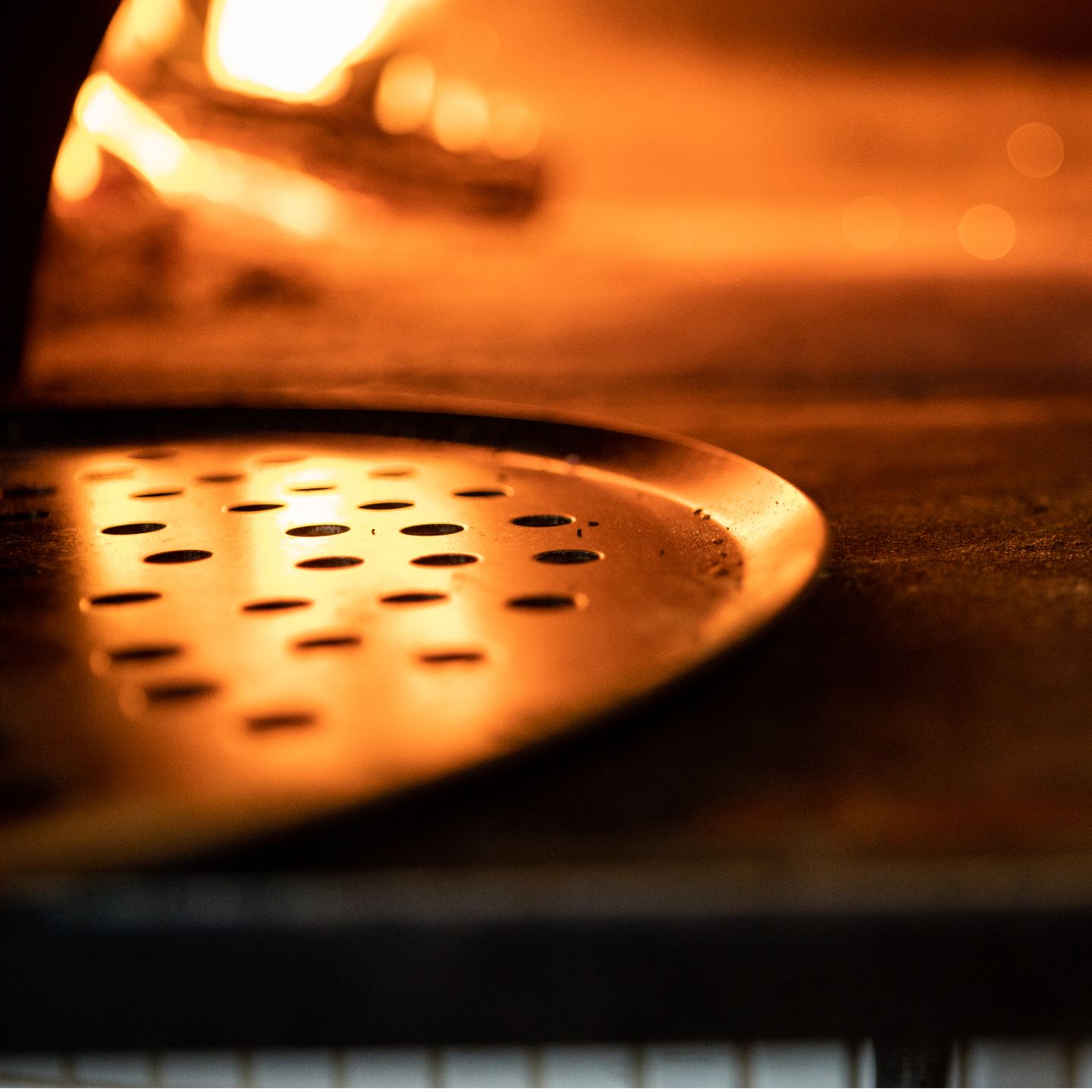 Seasoned Carbon Steel Pizza Steel - Image 5